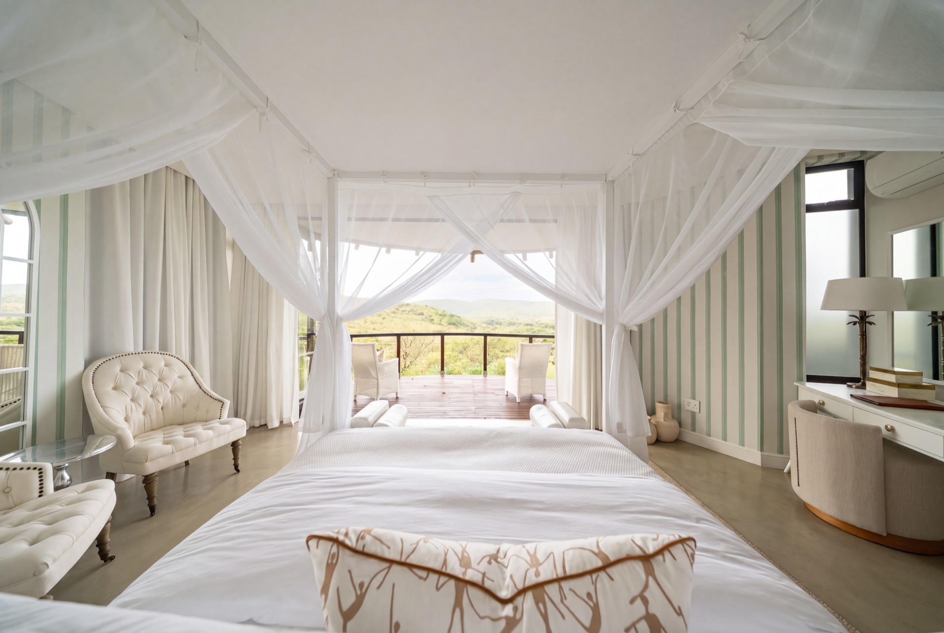 Interior of Villa Mhlosinga